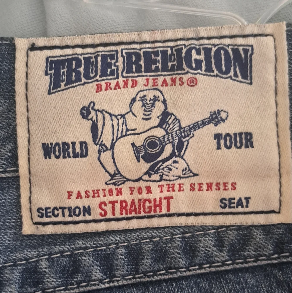 True Religion Flap Mens Medium Wash Straight World Tour 100% Cotton Jeans. Sz 32